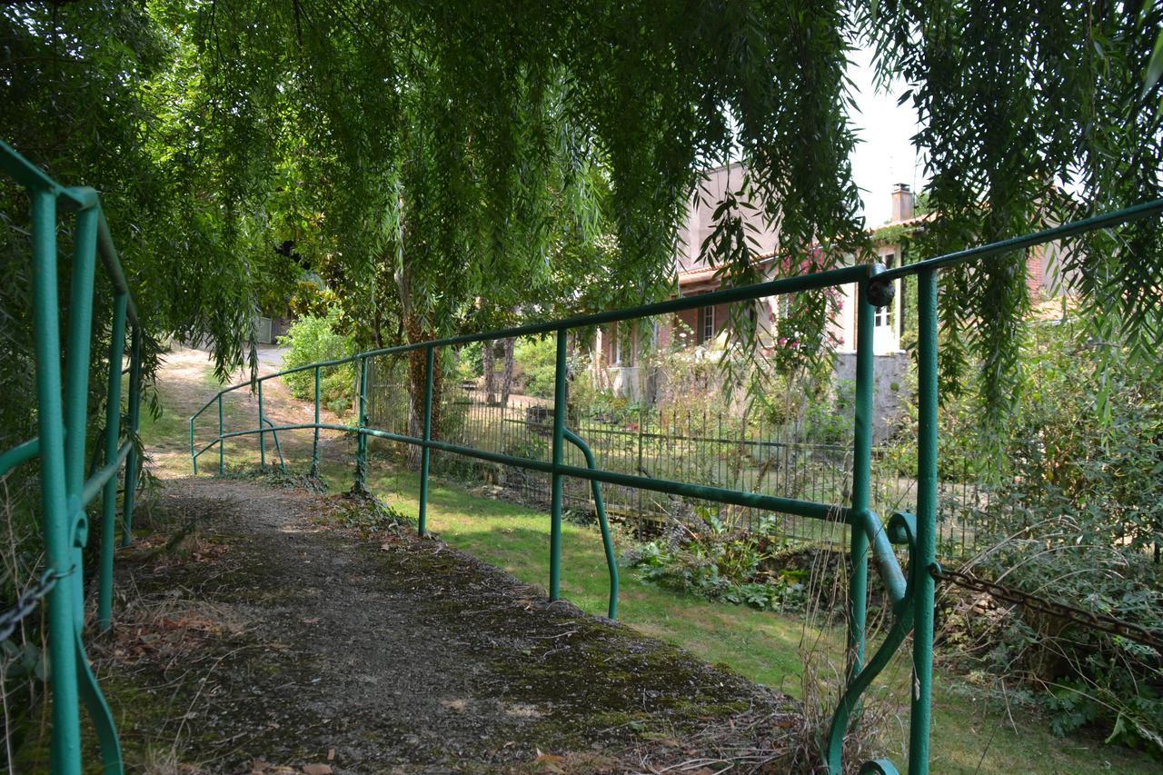 Le Moulin Neuf Vila Beaupréau-en-Mauges Exterior foto